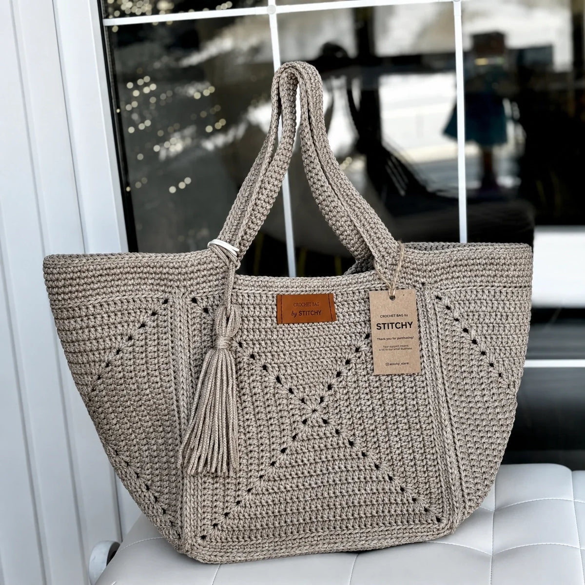 Granny Five Tote Häkelanleitung – Geräumige Granny-Square-Tasche als PDF