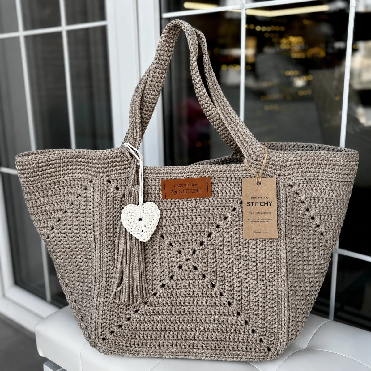 Granny Five Tote Häkelanleitung – Geräumige Granny-Square-Tasche als PDF